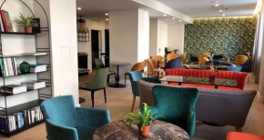 Hotel Apolonia Paris Montmartre; Sure Hotel Collection by Best Western  Париж